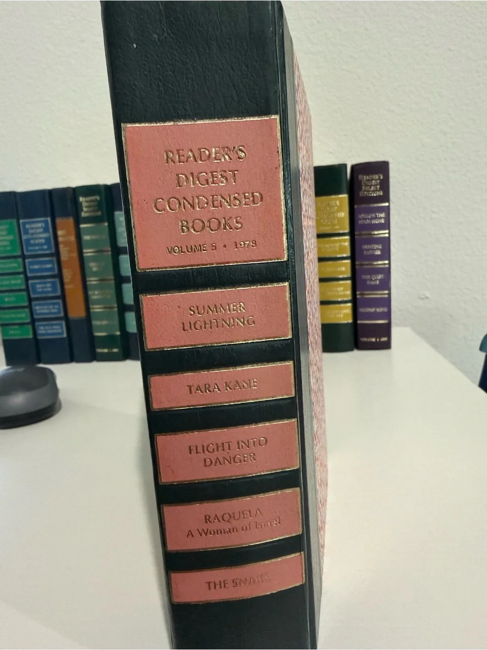 Readers Digest 1978 Condensed Books Decorative Red & Black Book Cover